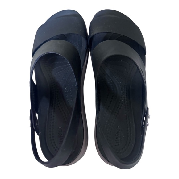 CROCS Women's Dark Blue Sandals - Picture 6 of 8